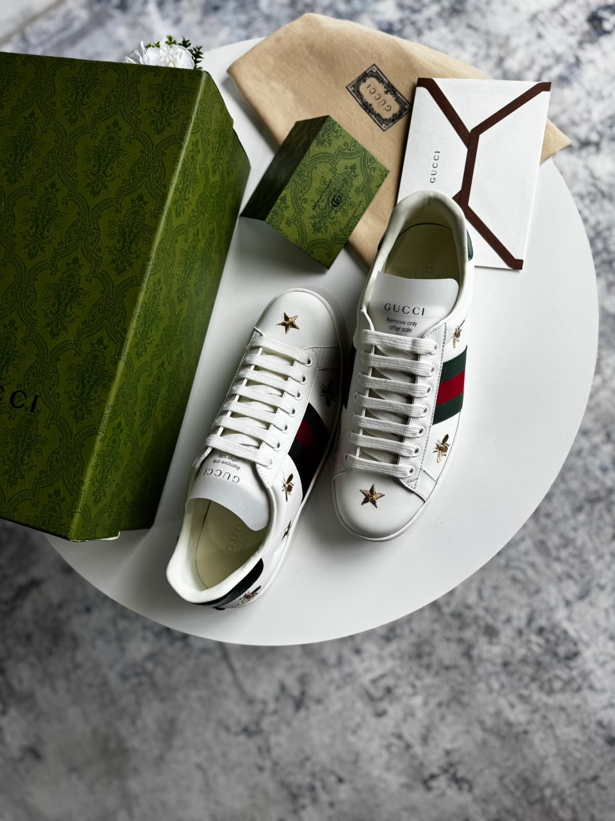 Gucci Abeja