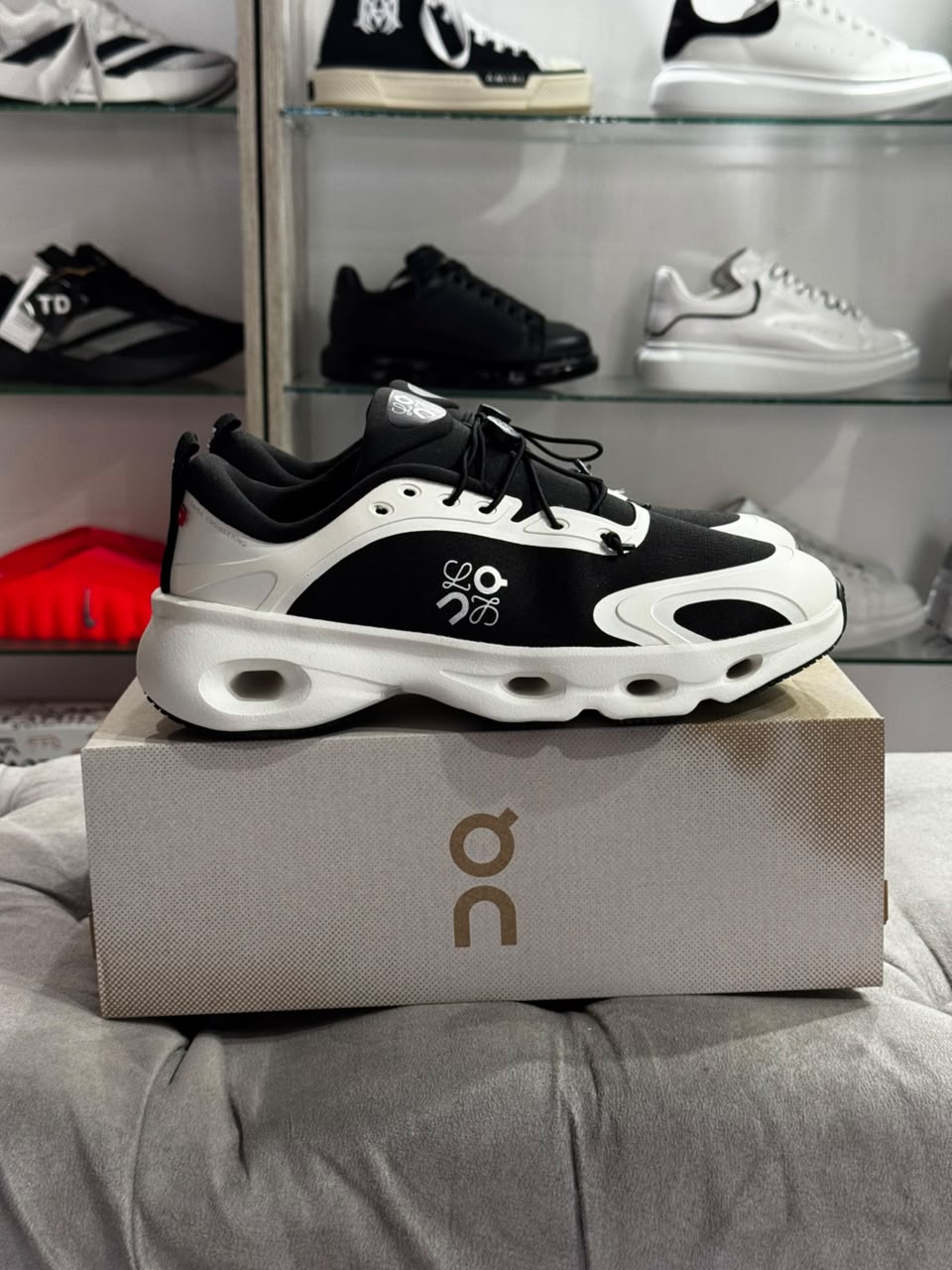 On Cloud x Loewe